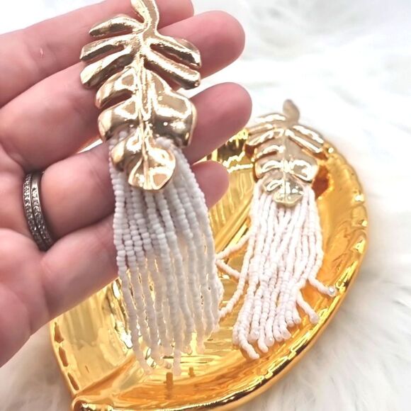 New ZARA ISLAND VIBES palm leaf beaded fringe dangle earrings - Picture 5 of 13